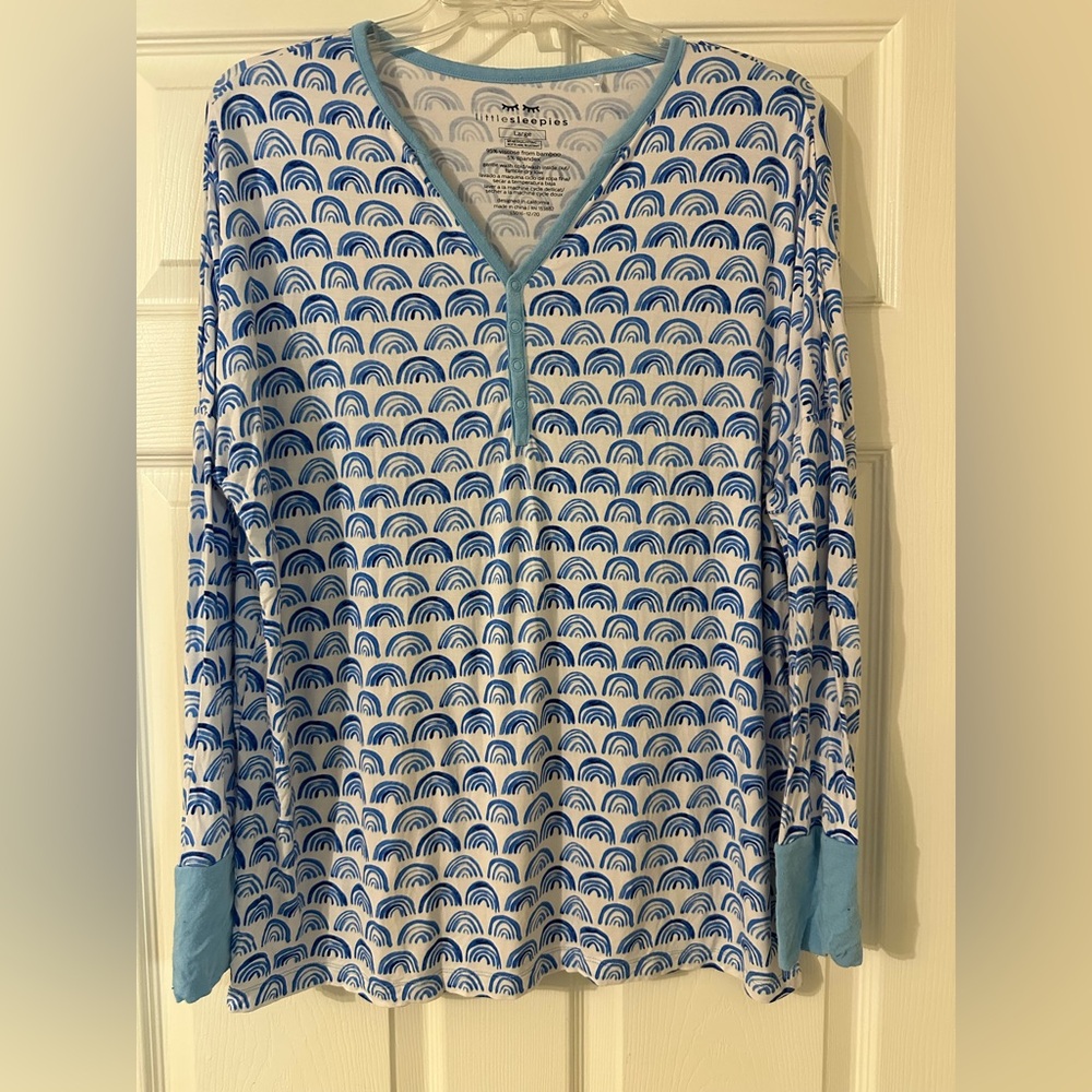 🌟 Blue and White Patterned Pajama Set 🌟